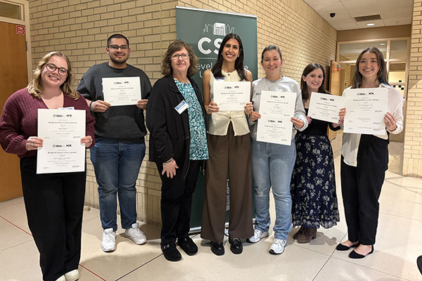 From left, Sarah Frosch, Kethan Babu, Sacha DeVroomen Bellman,Olivia Patel, Chloe McKinney, Taylor Powers and Taylor Stumbaugh. All are staffers on The Miami Student.
